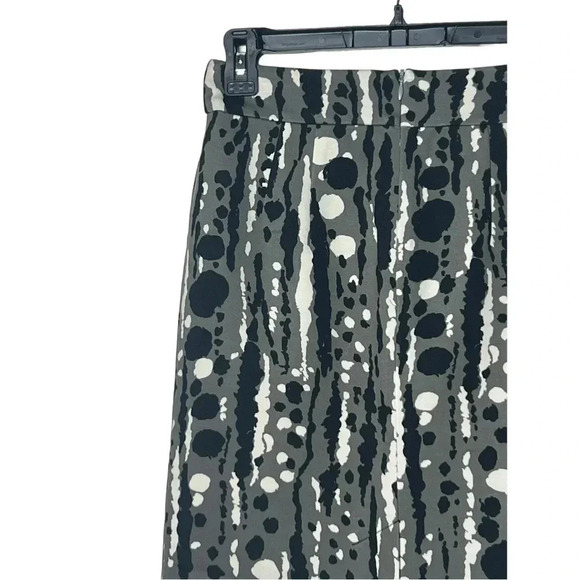 1661. TRINA TURK PENCIL KNEE LENGTH SKIRT BLACK/GRAY/WHITE IN COLOR SIZE 0 - Picture 8 of 9